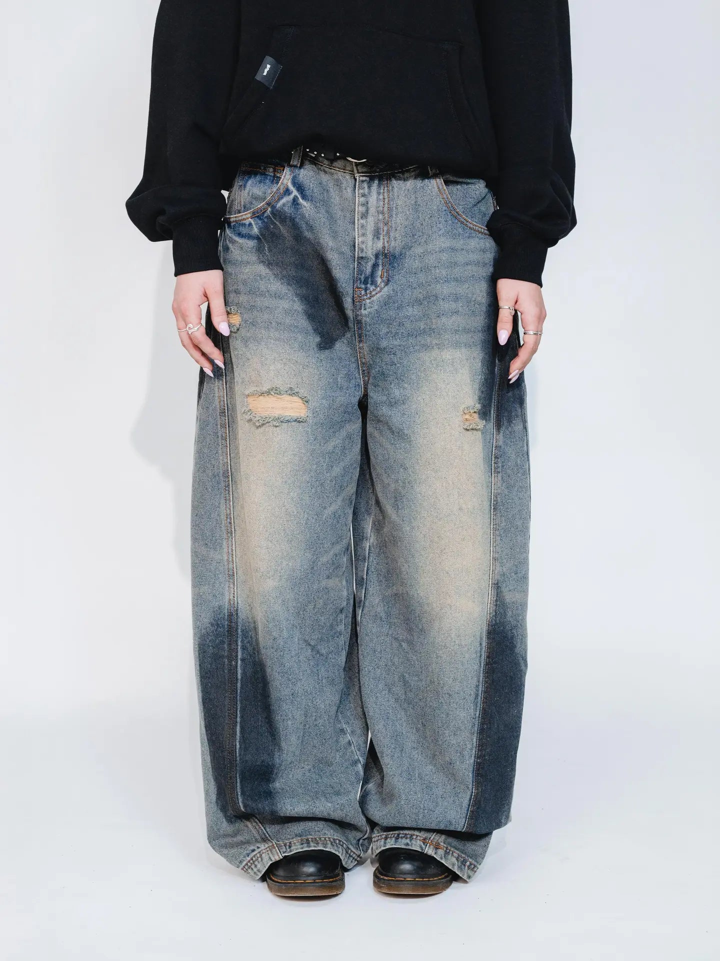 Dirty Baggy Jeans